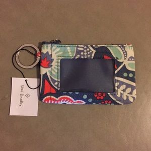 New Vera Bradley Zip ID Case 🎀